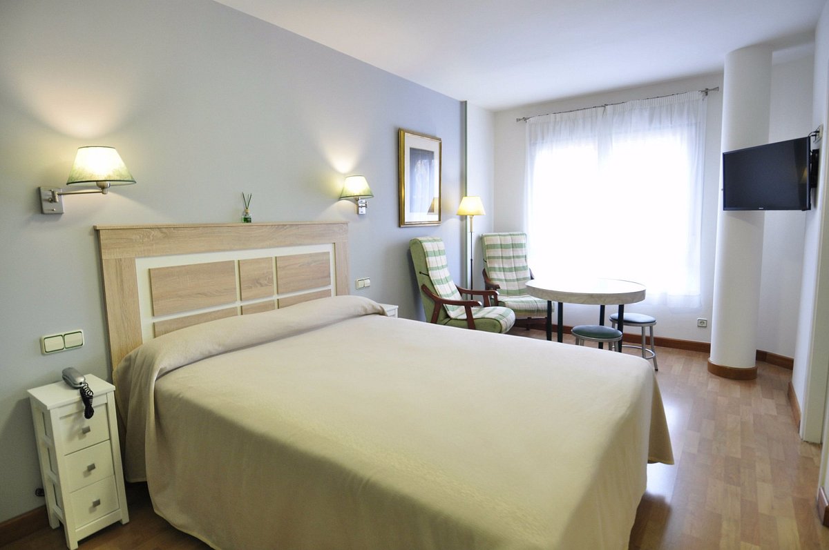 Hotel Apartamentos ARALSO, hotel en Segovia