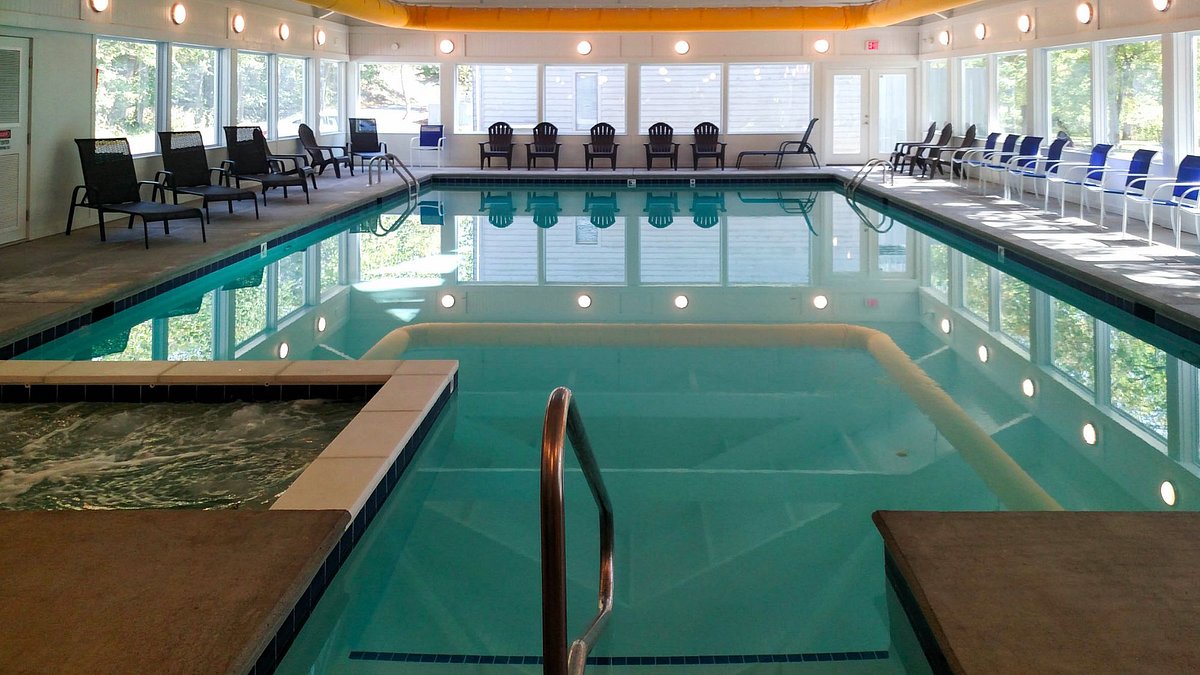 hotels in luray va with indoor pool