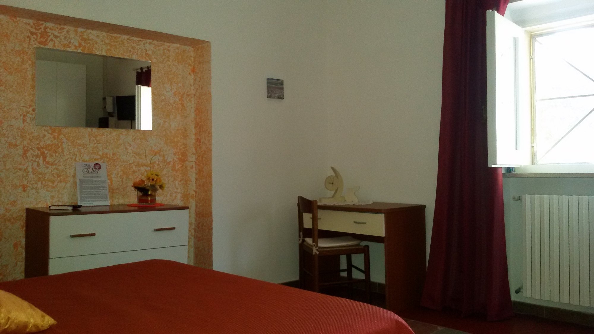 VILLA ELISA - Prices & Guest House Reviews (Torre Lapillo, Italy)