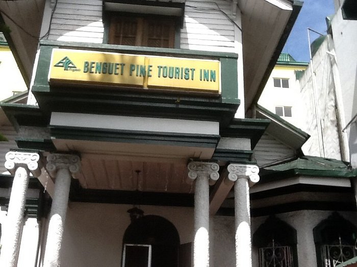 tourist inn baao