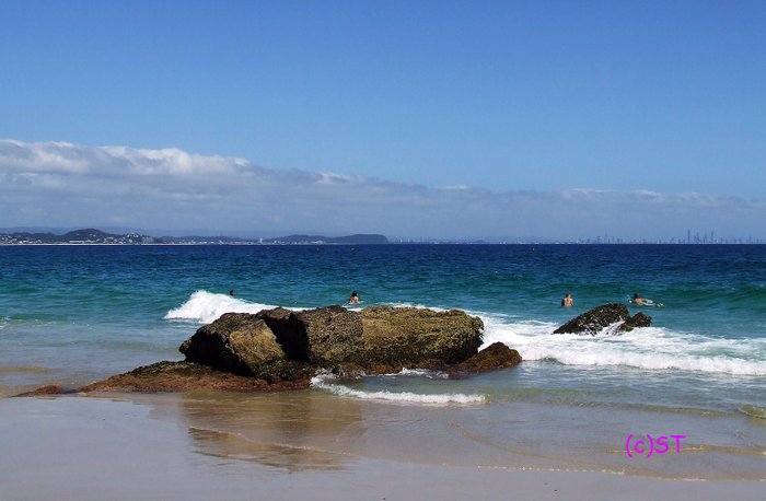 Goldcoast at the horizon