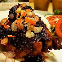 Grilled chicken mak Batu, served with Rice