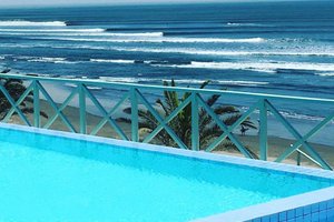 Piscina y playa