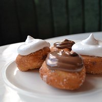 Menagerie nutella & marshmallow donuts