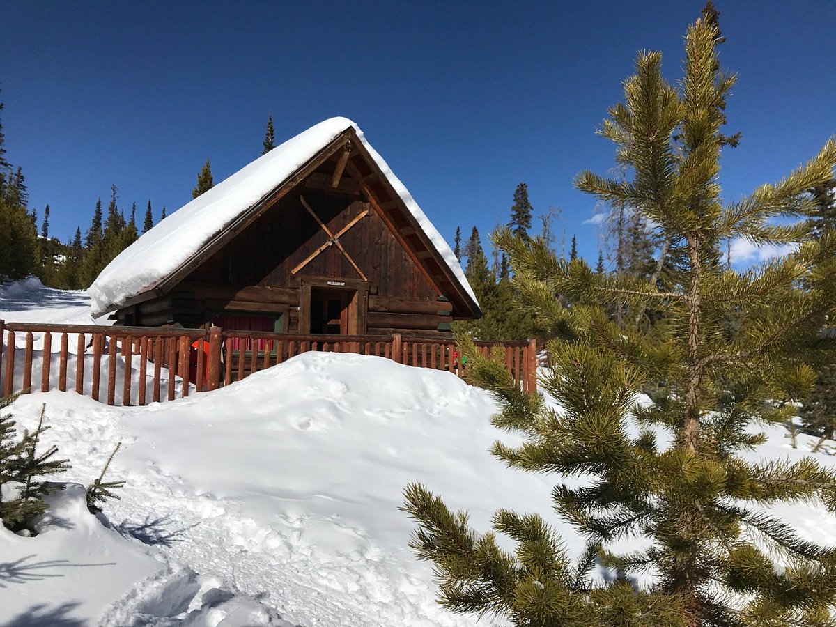 Safety hut- ye ole triple decker at winter park : r/snowboarding