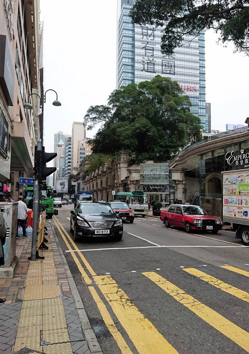 Canton Road in Yau Tsim Mong