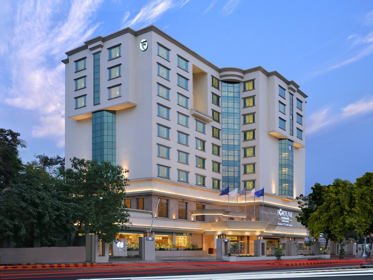 FORTUNE LANDMARK (Ahmedabad, Gujarat) - Hotel Reviews, Photos, Rate