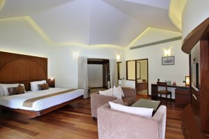 Room & Suite