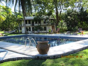 Piscina y playa