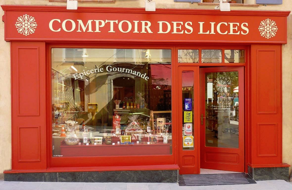 Des lices. Тулон музеи. Тулон старый город кафе магазины. Comptoir des плащ. Comptoir Romance часы.