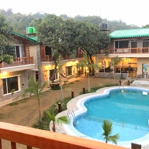 King size Swimming pool.