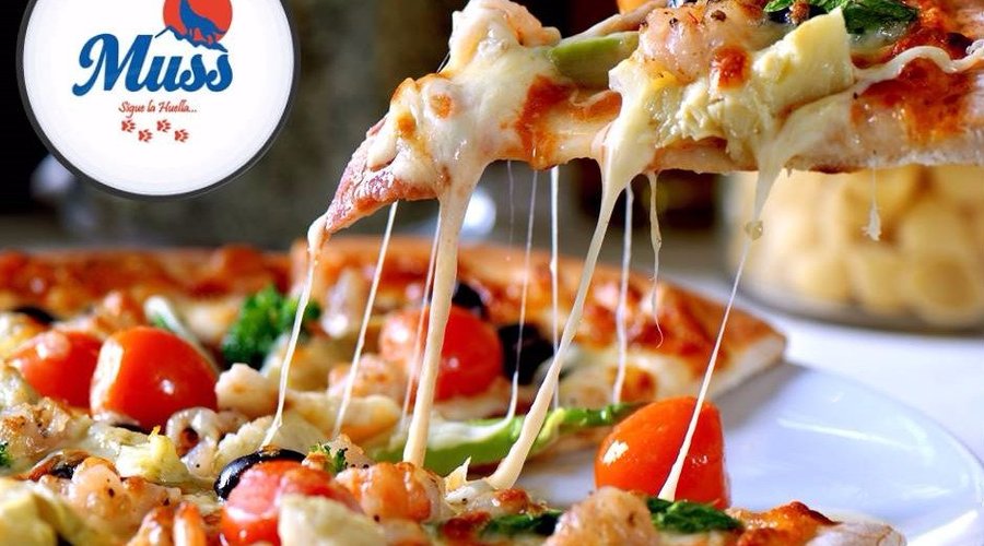Pizzas Masa y Salsa Casera
