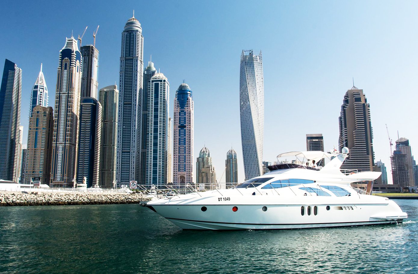 Yacht Dubai Marina (Uni Emirat Arab) - Review - Tripadvisor