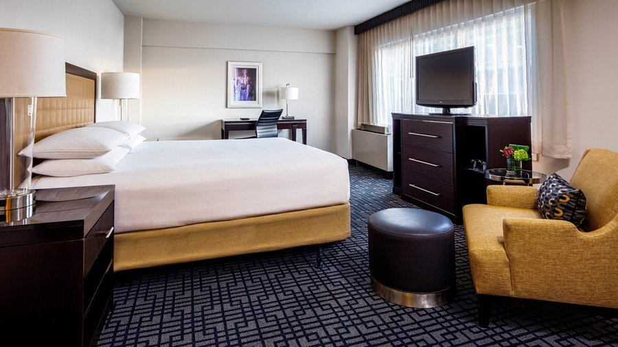 Our upscale Corner King rooms provide ample space to relax and unwind 