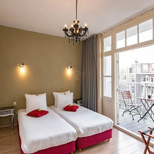 The Twin Room with Balcony & Garden View at the Alp Hotel Amsterdam