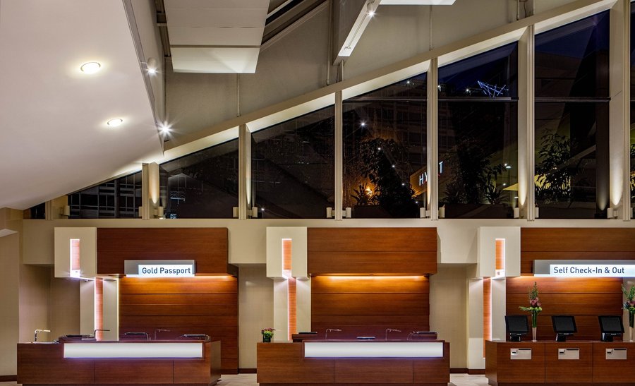 Hyatt Regency Washington on Capitol Hill Front Desk: Open 24/7!
