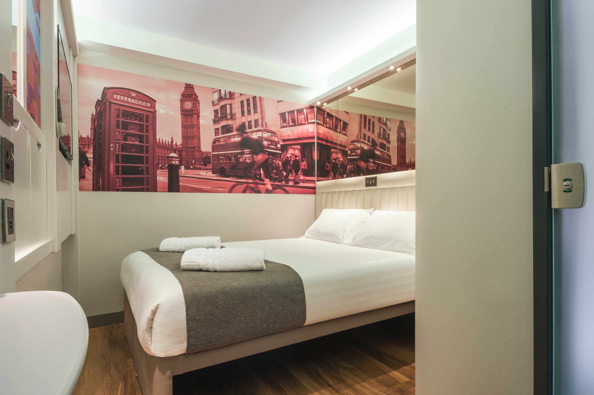 Hotel photo 7 of Point A Hotel London Canary Wharf.