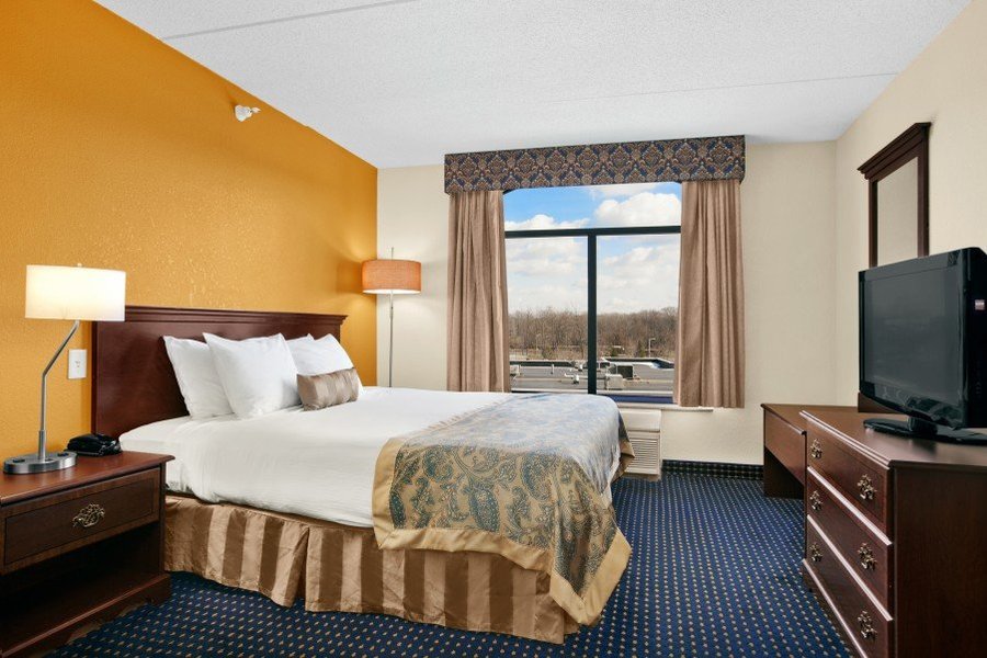 COMFORT INN & SUITES VOORHEES/MT. LAUREL Updated 2024 Prices & Hotel Reviews (NJ)