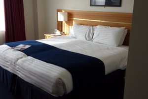 Room & Suite