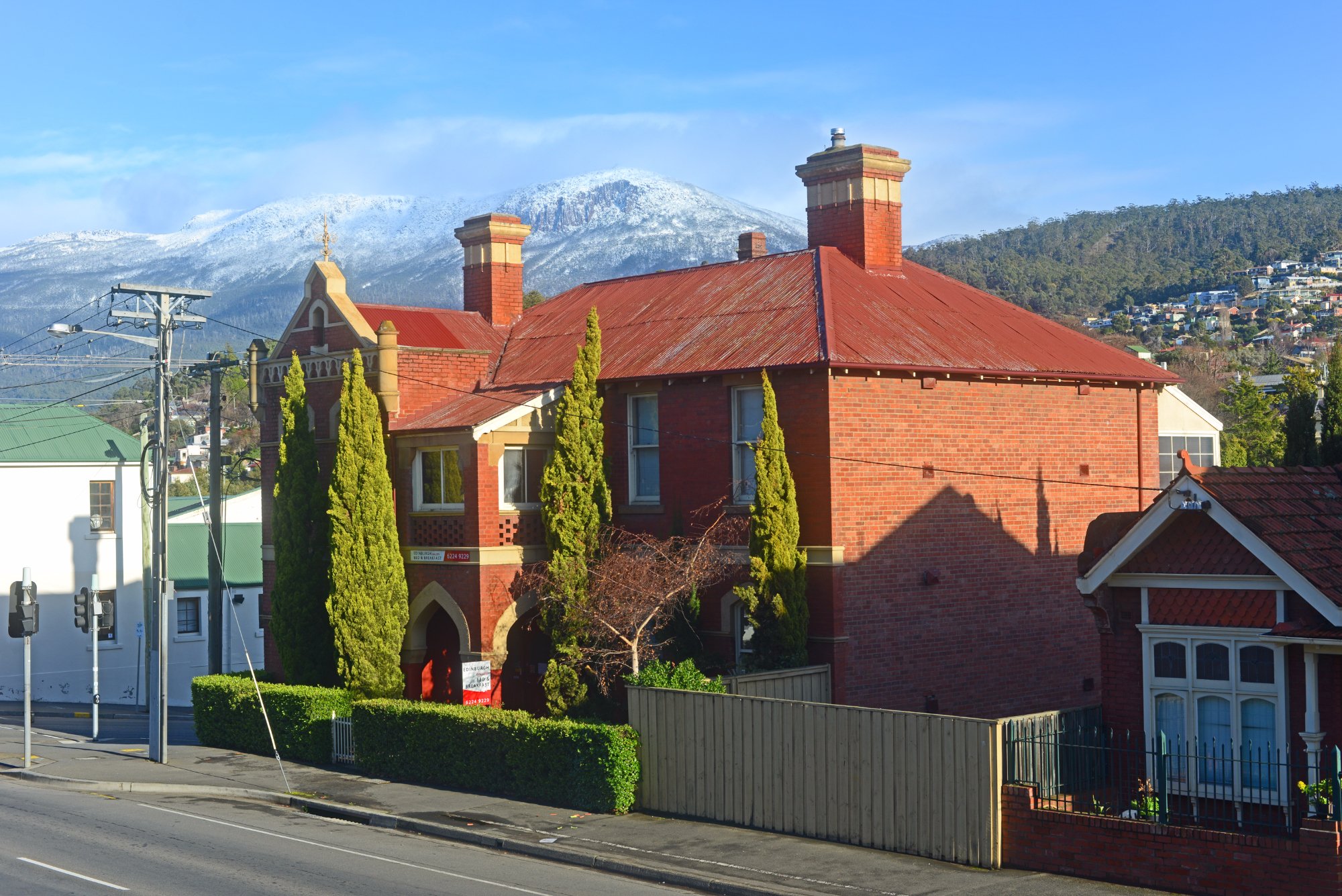 EDINBURGH GALLERY BED AND BREAKFAST B&B (Hobart, Australia): Prezzi ...