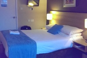 Room & Suite