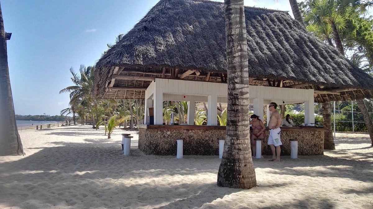 bidet con tappo arruginito - Foto di Sandies Coconut Village, Malindi -  Tripadvisor