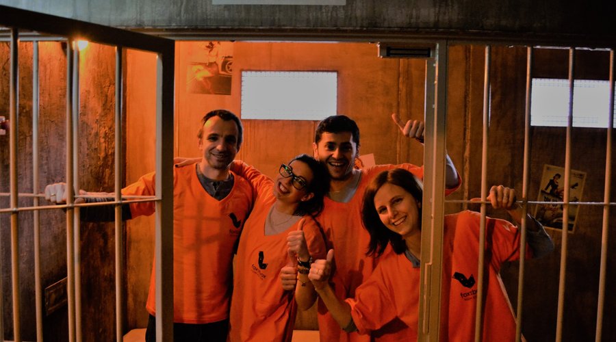 Ein erfolgreiches Team sieht nach dem Gefängnisausbruch so aus...