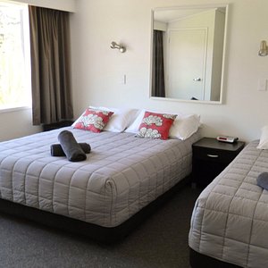 Interior-one bedroom motel