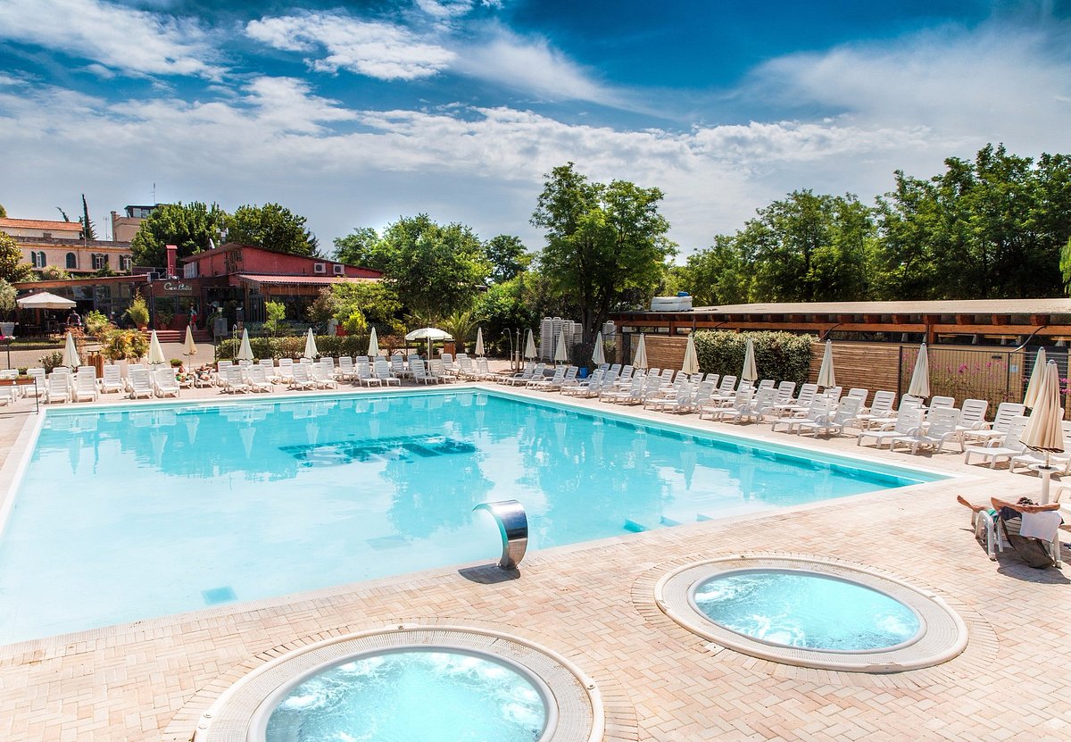 The best restaurants with swimming pools in Rome