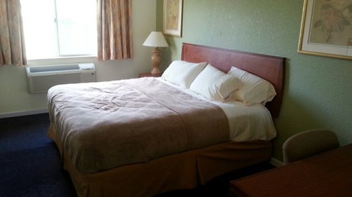 RIVERWALK INN & SUITES - Updated 2024 Prices & Specialty Inn Reviews ...