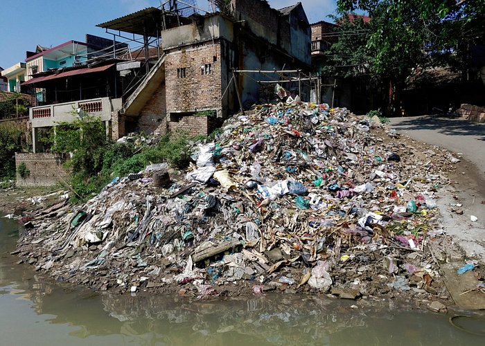 Tho Ha Village has a garbage disposal problem