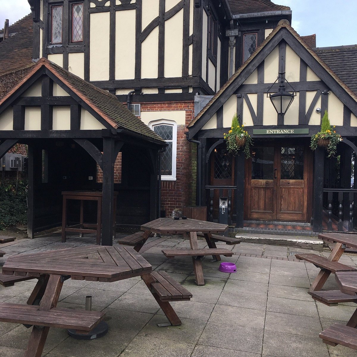 THE DAYLIGHT INN (Orpington) - All You Need to Know BEFORE You Go