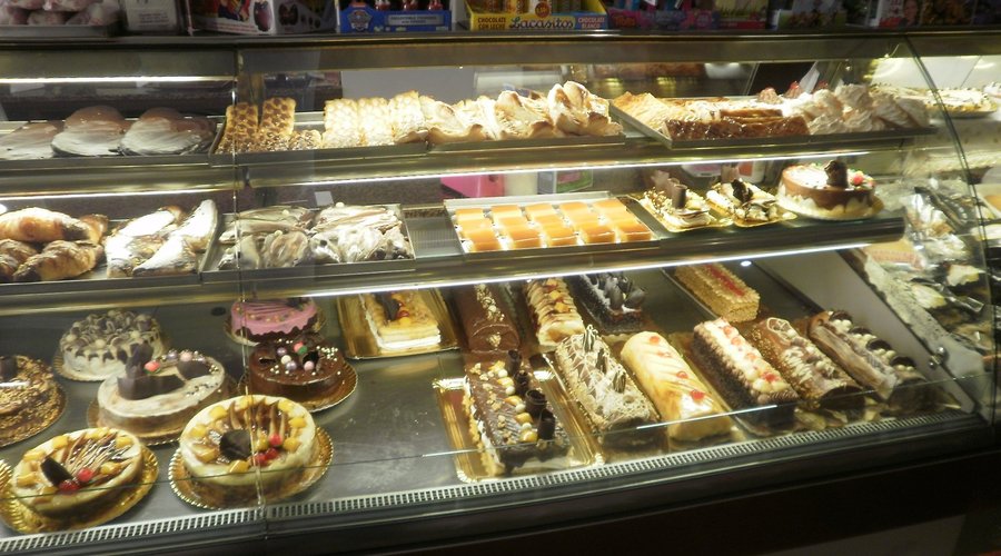 SEGOVIA PASTELERIA CONFITERIA SALON DE TE, Utrera - Restaurant Reviews, Photos & Phone Number - Tripadvisor