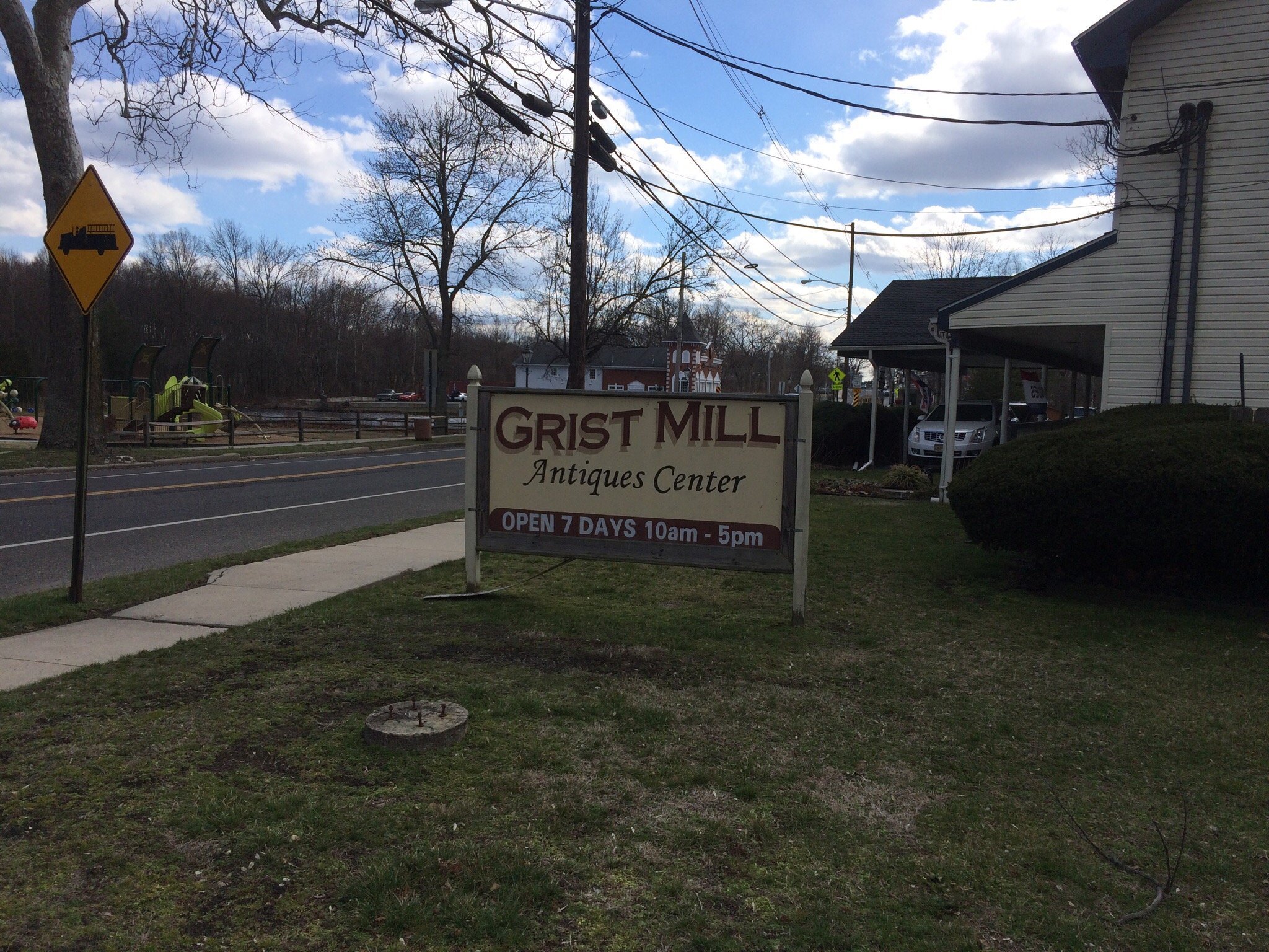 2022 Grist Mill Antiques Center   Very Nice Place To Spend 