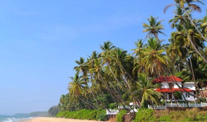 Ocean Hues is a modern fully furnished, air conditioned, sea facing Villa, in Kannur, Kerala