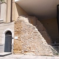 I resti della torre del castello