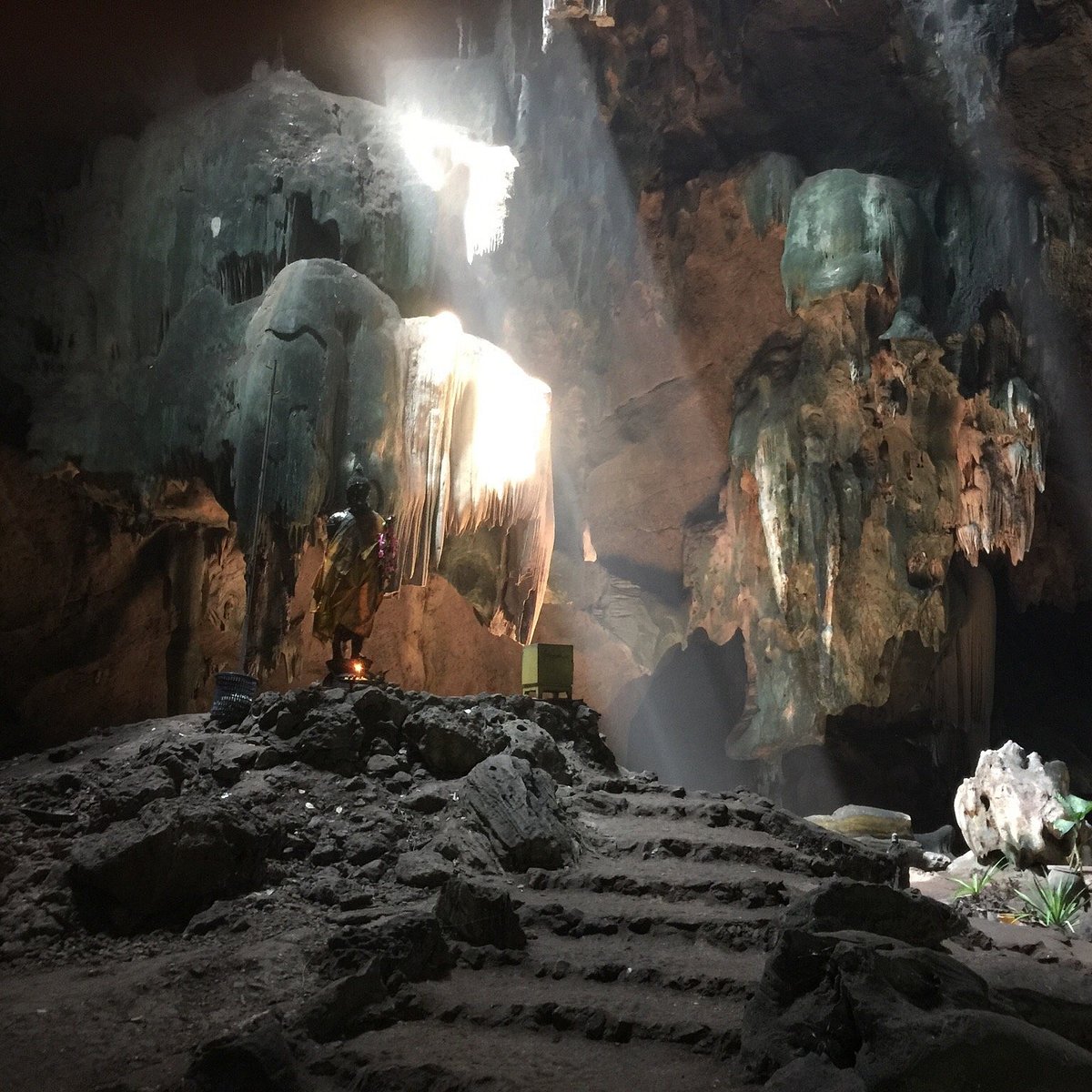 Chompol Cave, Ратчабури: лучшие советы перед посещением - Tripadvisor