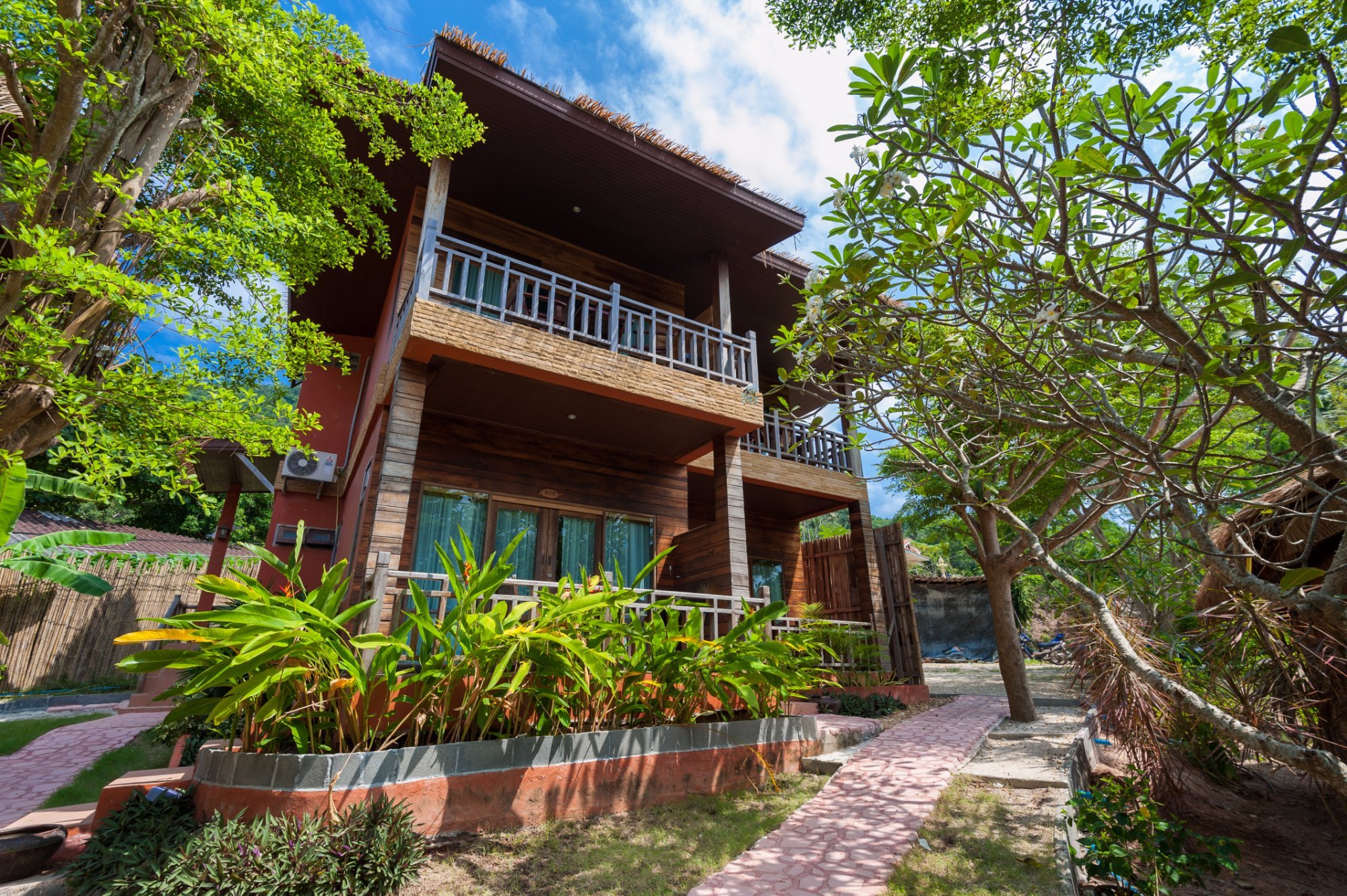 Palm Leaf Resort Koh Tao by null