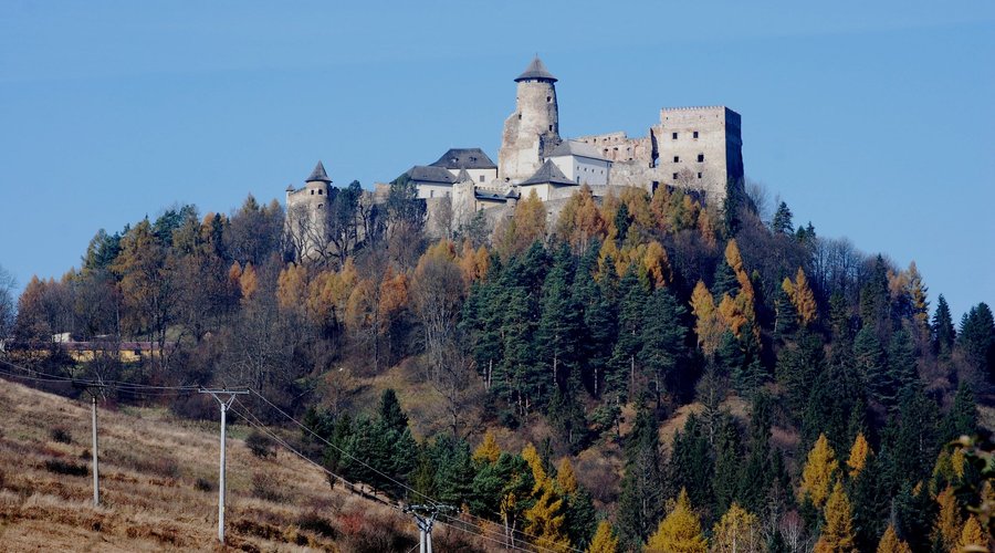 Jeseň v okolí hradu Ľubovňa