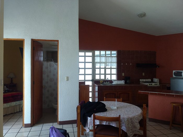 PRIVADA 400 CASAS & SUITES $39 ($̶4̶4̶) - Prices & Condominium Reviews -  Pachuca, Mexico