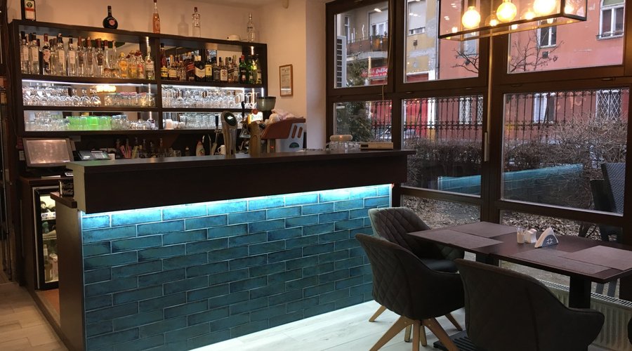 The ,,blue" bar