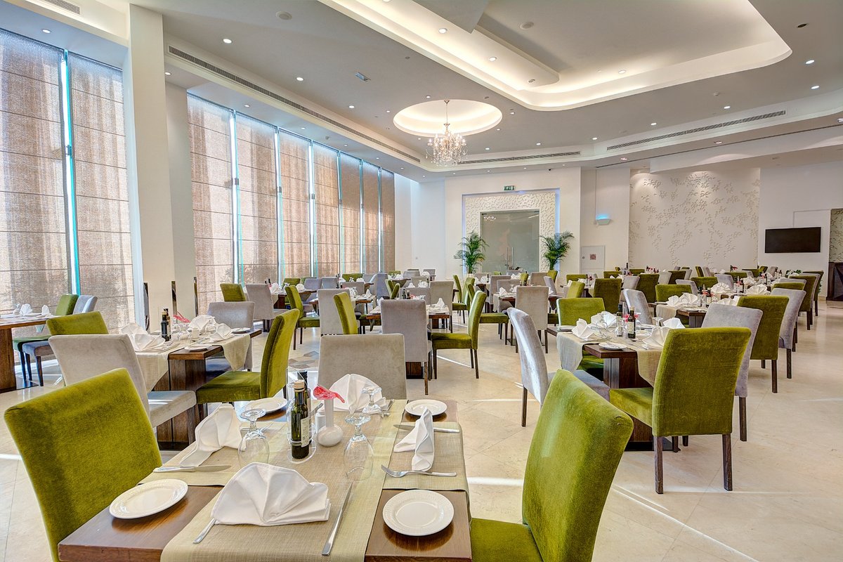 CRYSTAL RESTAURANT, Dubai - Deira - Restaurant Reviews, Photos & Phone ...