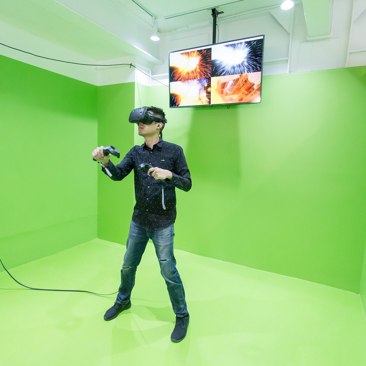 VR1 -Thonglor Virtual Reality cafe Bangkok - All You Need BEFORE Go