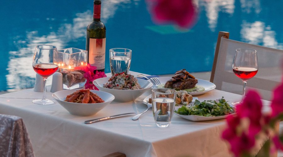 Fine dining at Stelida Restaurant