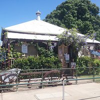 The Cottage - 26 Deane St, Charters Towers Qld,