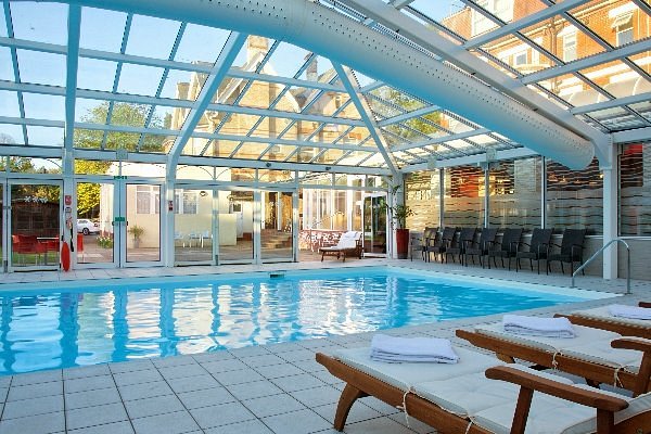Bournemouth West Cliff Hotel, hotell i Poole