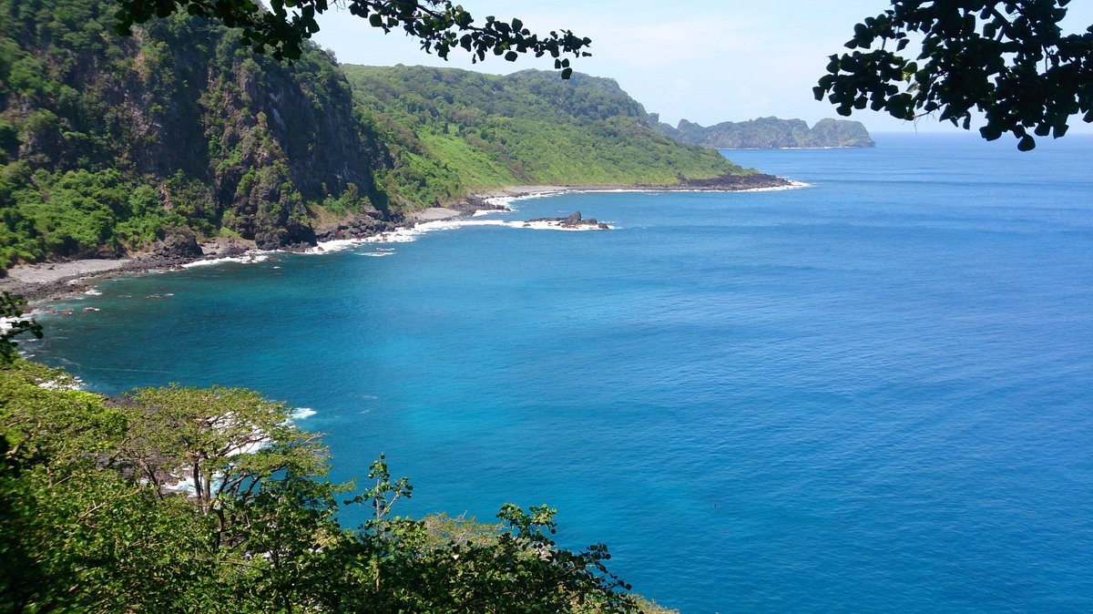 BAIA DOS GOLFINHOS (Fernando de Noronha): All You Need to Know