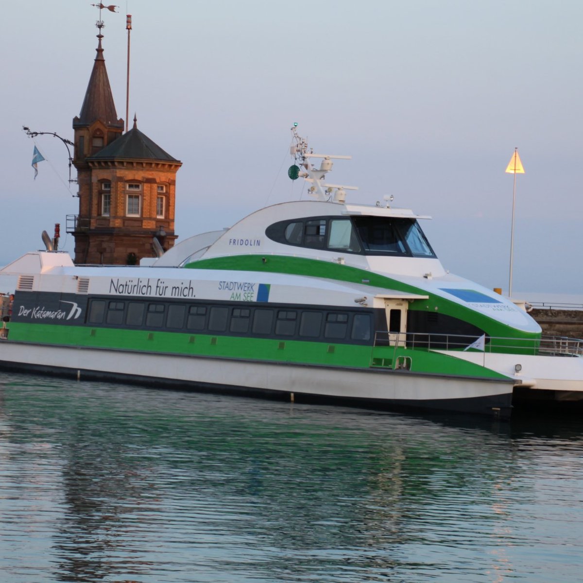 friedrichshafen hafen katamaran