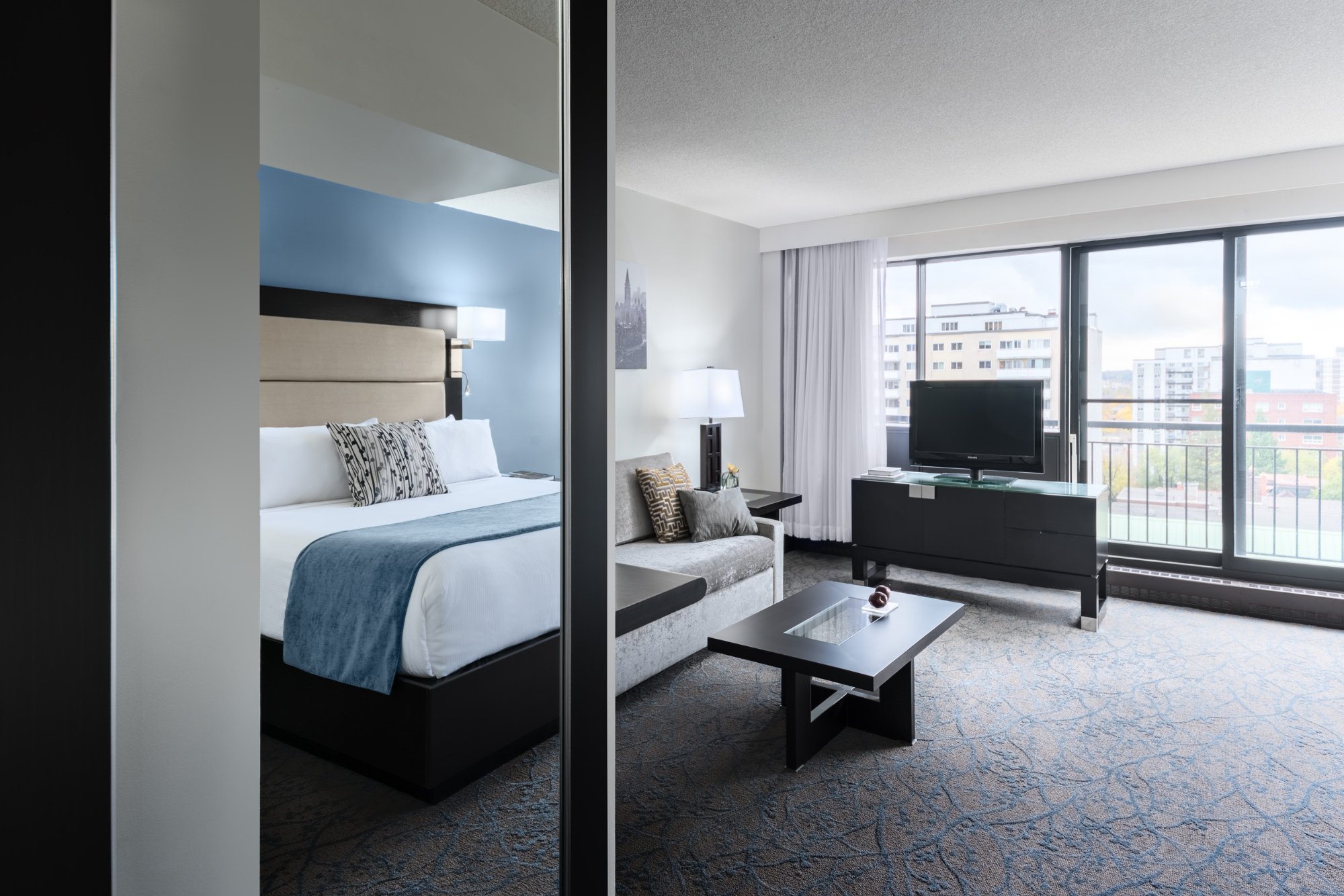 EMBASSY HOTEL AND SUITES 121 1 5 7 Updated 2024 Prices