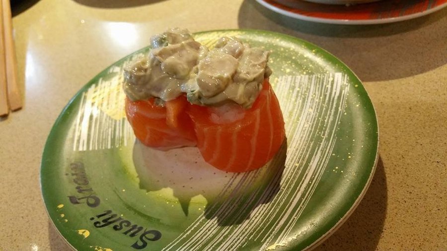 chef is making sushi